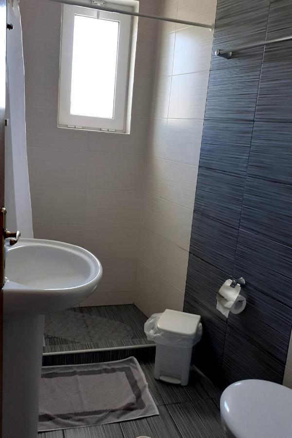 Nikolaki Rooms Porto Rafti Ngoại thất bức ảnh
